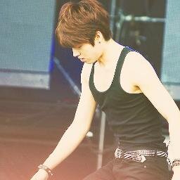 อันยองง ผมบอทนัม แห่งอินฟินิทครับบ รักผม ชอบผมก็ ฟล.ผมเยอะๆนะครับ ผมรัก ฟล.ทุกคนนะครับบ #ปาหัวใจ  @wowwh