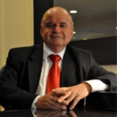 Gerente General de Plaza Consultores, profesor de estrategia USMP, experto en Planeamiento Estratégico, Modelos de negocio y Coaching.