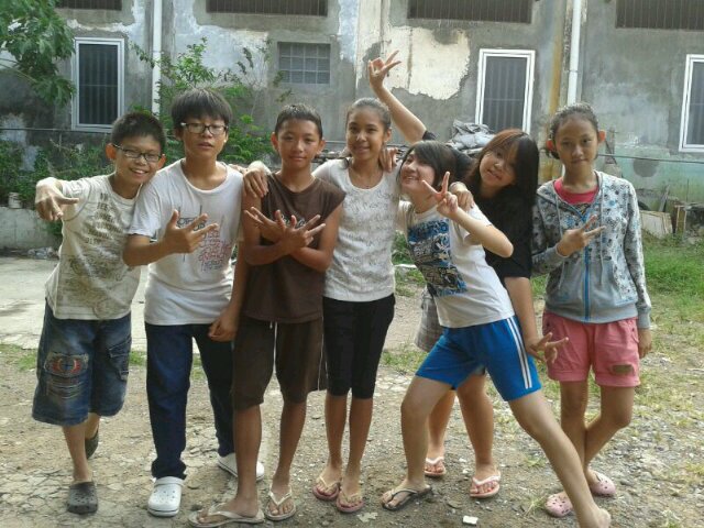 Mau ganti twitter yg baru aj yang ini udh gk jelas banget...follow aj akun yang baru @vinsenz2010