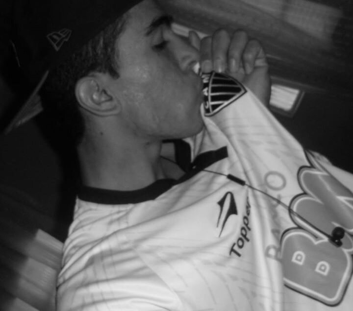 Sonhar, viver e todo dia agradecer... 
🖤#GALOO🤍