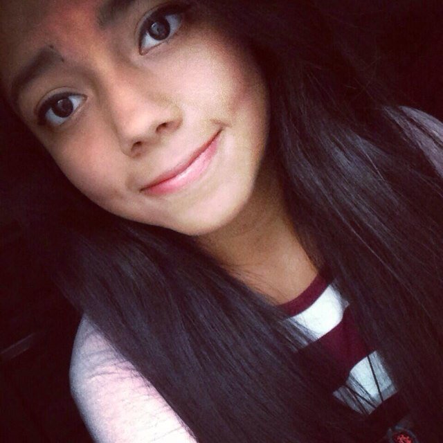 (•.•) Language: Spanish and English • 15 years old • GWHS (•.•) :)