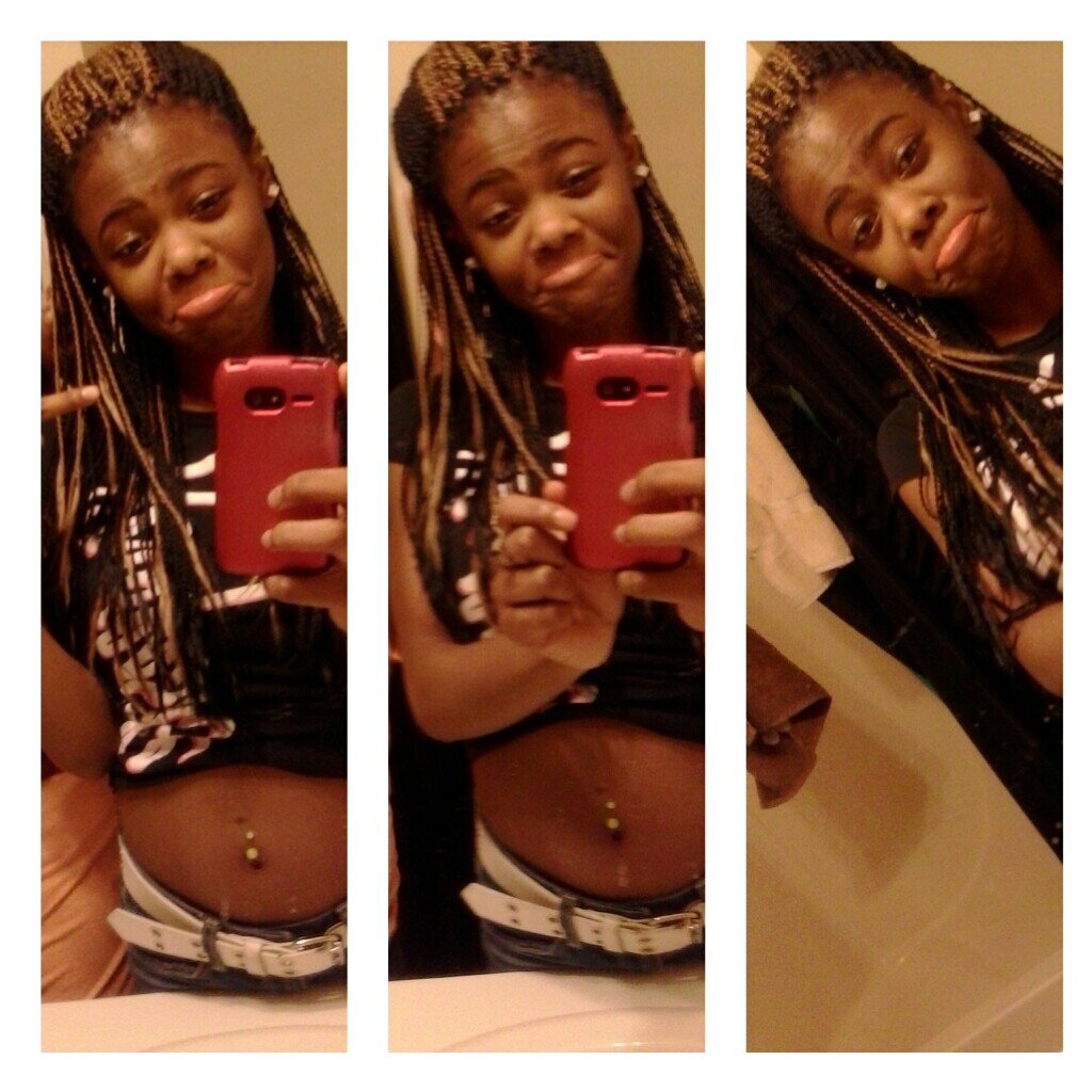 Follow A Short Guhh : ) THOTS ! Cant Trust'Em ♥ Follow Mhee I Folllw Bacc Kik Mhee @ShayPooh13