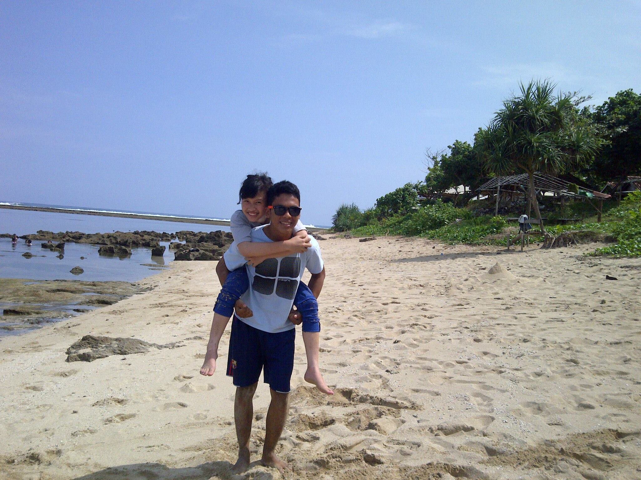 bodin itu singkatan abo dan dinar , mereka pasangan kekasih .. jangan lupa dfollow juga @AWyranta , @dinarnuranggrae :D