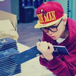 IT's MINE .★ | บรรยายไม่เก่ง# |♔ ทวิตหยาบบ้าง |เป็น Melody B2uty Baby Shawol เมนหลักแร็พเปอร์ ♡  || {'จุนซึง ฮุนฮาน ชานแบคชิบเปอร์ ✤ โปรดอย่าผวนชื่อทวิต 5555