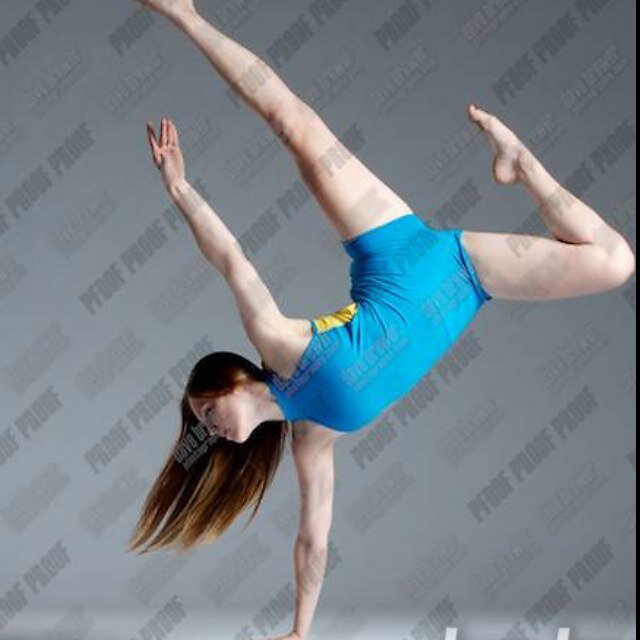 I'm a dancer that loves Giraffes!❤
#TwitterStake