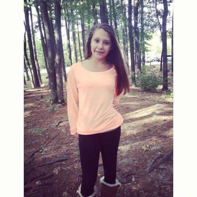instagram accounts follow them @sydneybieber__