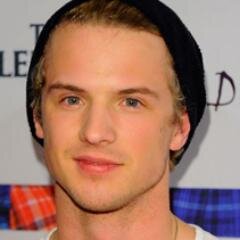 proud to be fan of julielmo,lauren young,kathneil,freddie stroma and lucy hale