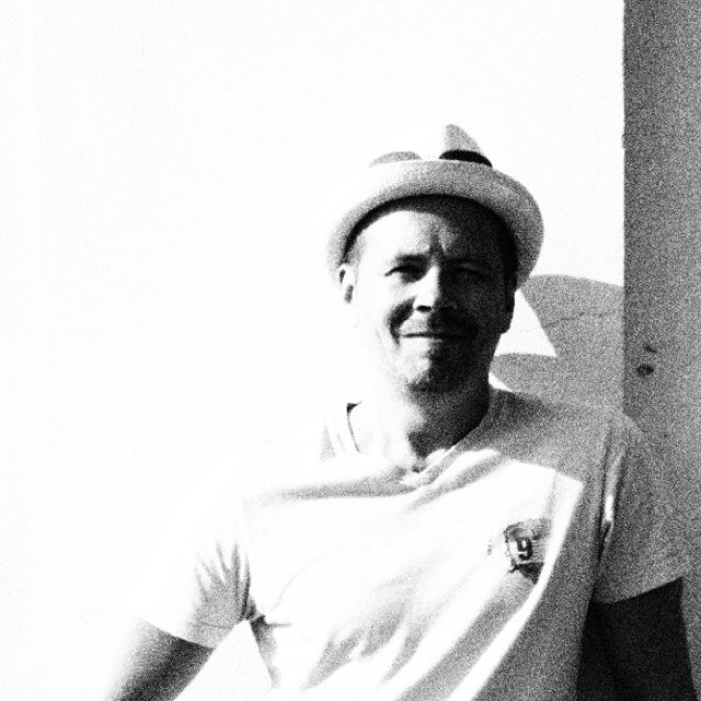 AIKfotboll, Travels, Art, Music, Antikrundan, Guided by voices, Pixies,