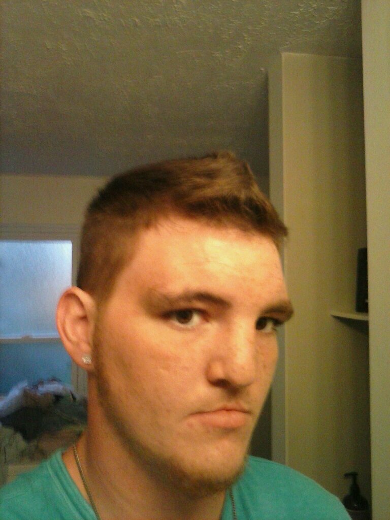 Brandon Kisor is my name! im not a dick till you piss me off and i advise you not to do that ask my friends! feel free to message me
