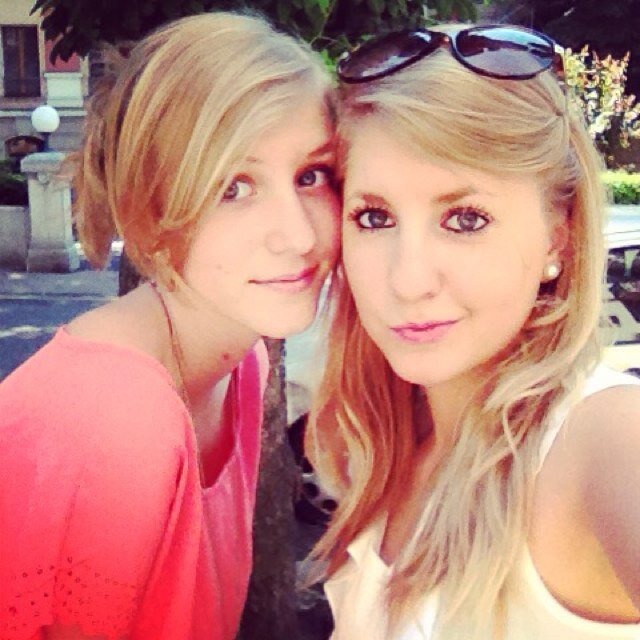 Adelinebd's profile picture. 