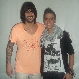 Guerrero  y madridista hasta la muerte. Adicto al fútbol y a la música. Muy amigo de mis amigos, mejor no tenerme de enemigo.