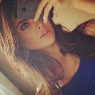 3lya 3li / From Shj , Studying @Swc , BirthDay: 26-1-1994 ♥♥~