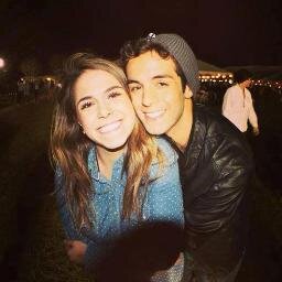 Qual quer coisinha eu sou capaz de dá a minha vida pela sua, eu te odeio com todo o meu amor. Nenhum amor é maior do que uma verdadeira amizade