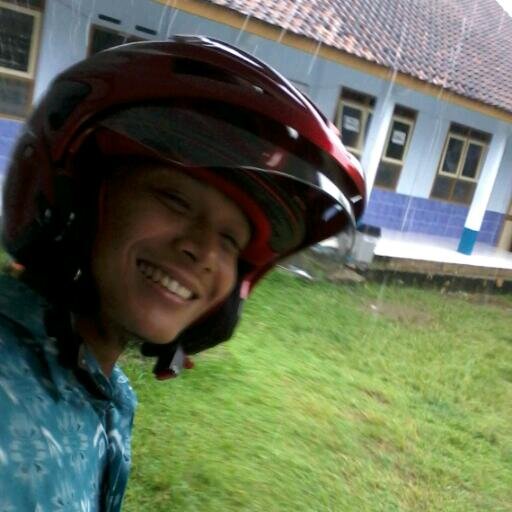 percayalah pada diri sendiri dan raihlah cita selama masih mampu untuk mencapainya,:) dan janganlah selalu berharap terhadap apapun.