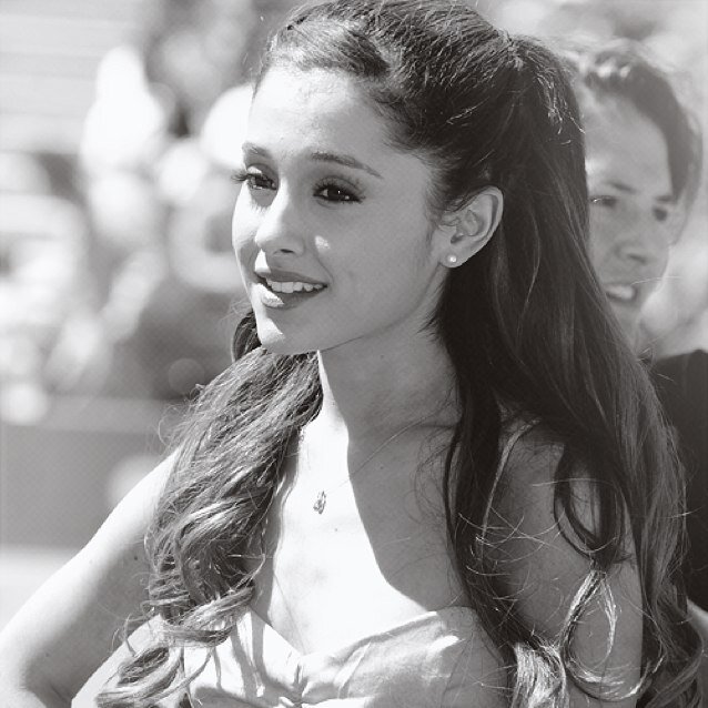ariana grande, jdb, selena. i met selena gomez.