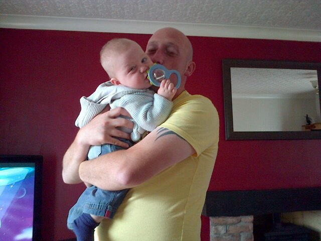 Der2k13's profile picture. love working and having a good time :D