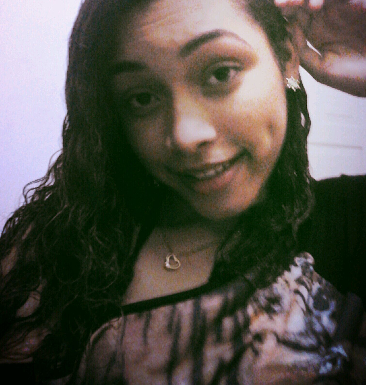 Princesa das covinhas 3, -  E junto a gente sabe o quanto isso é forte ♫  :3