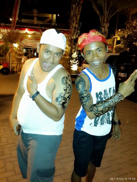 like a hard song,n love indonesia,damn i love indonesia#mention follback