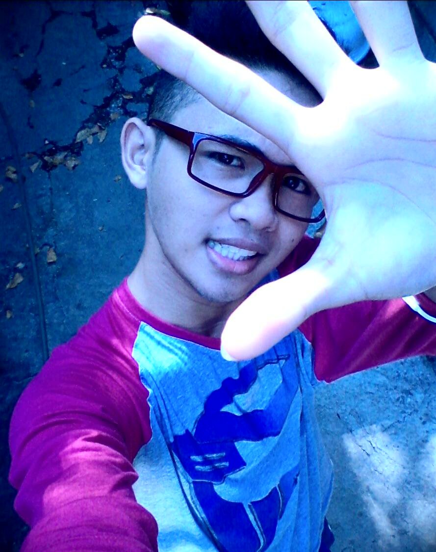 #ARIES | -Simple -Humouris -Absurd -Charismatic -Enjoy | #Rock_N_Roll | 0404 | Like Horror | Like Spicy | @FCBarcelona | Color light-Blue..