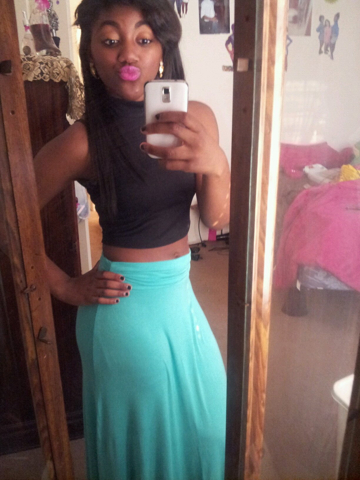 Follow me and ill follow backkkk (:
