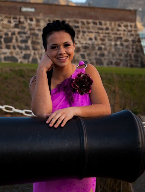 megsgrob's profile picture. God & hockey & friends ♥