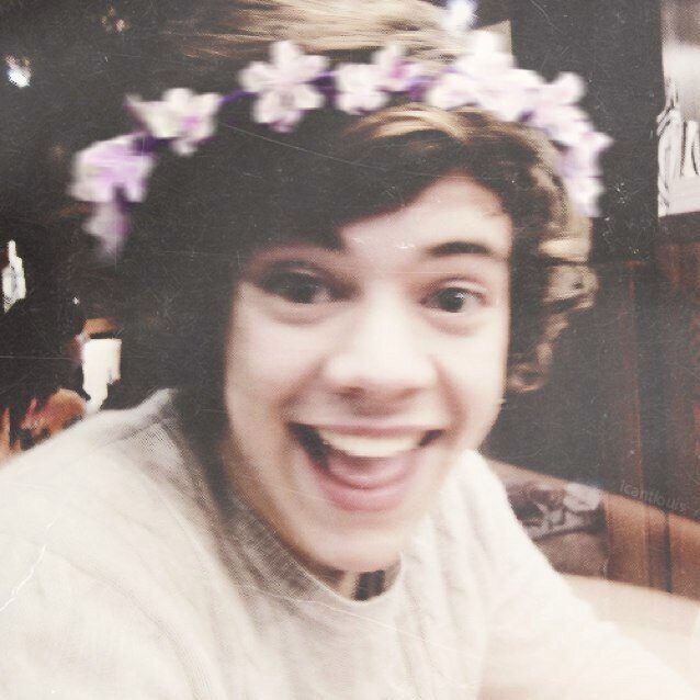 The one with the light fluffy curls..yea hes the reason for my smile Follow my acc @delicatelyzayn