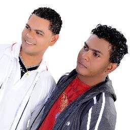 Twitter oficial de Poder Latino.
 Contactos.: 809-774-8350 / 809-779-5575