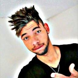 Amoo Futebol   Sou um Cara chato ..que adora Uma bela companheira !!!!!