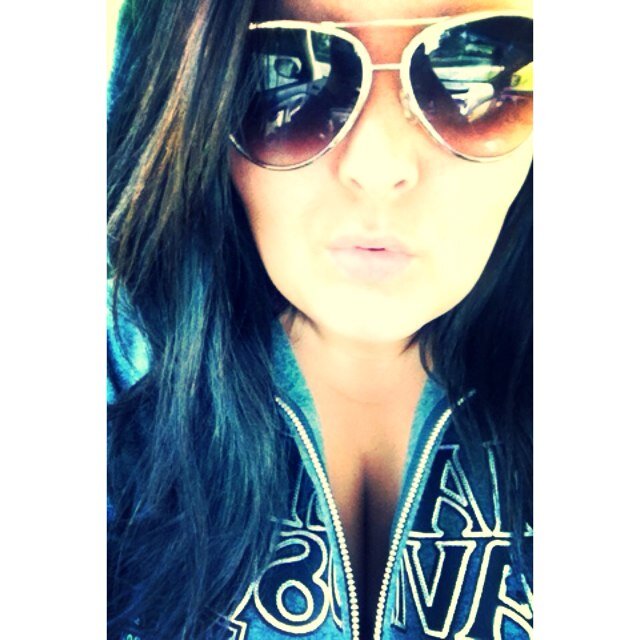 e_kristin's profile picture. She got her daddy's tongue and temper. Sometimes her mouth could use a filter. God shook his head the day he built her. Oh, but I bet he smiled. ♡