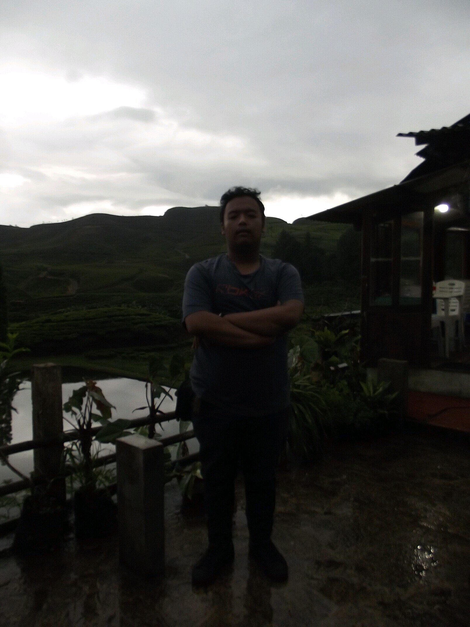 synistersihsan's profile picture. https://t.co/mTlahpQ9sw