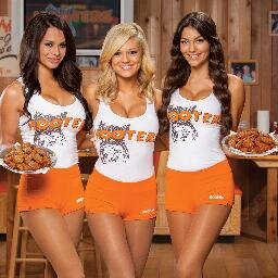 Official Hooters Texas on Twitter.