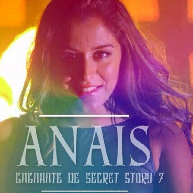 Fan de @AnaïsCSS7 , c'est la meilleure, et personne n'arrive à sa cheville ♥