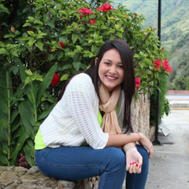 Psicóloga, me encanta todo lo q tiene q ver con el arte y creo en la vida :) (Dios)