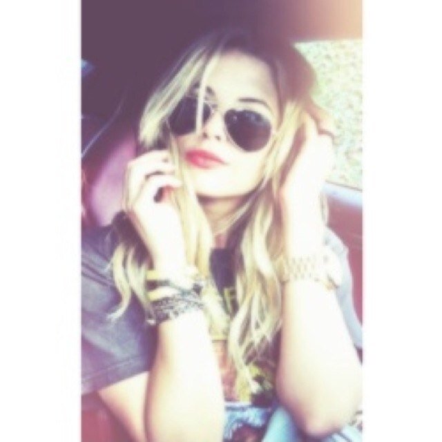 @aIwayshxmmings has just given you a free follow... Go follow her, she follows back if you ask(: