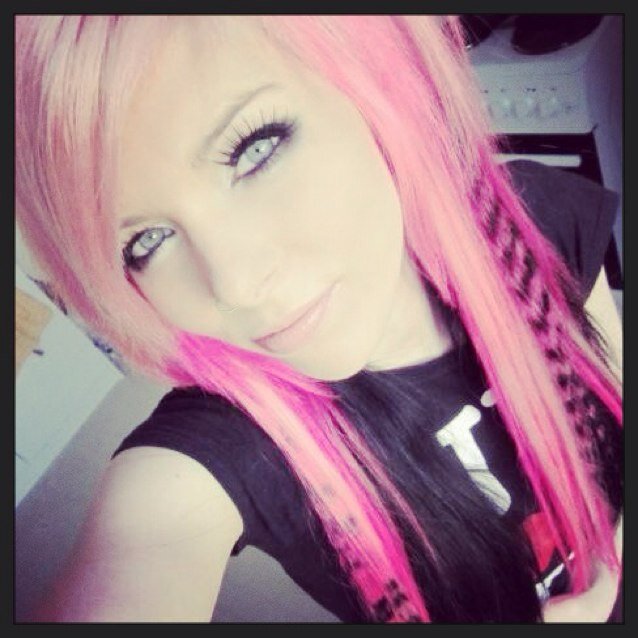 Well im emo and people tell me i look FAKE im not fake!