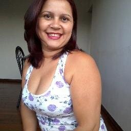 Sou feliz!
Amo minha família.
Obrigada DEUS, por tudo!