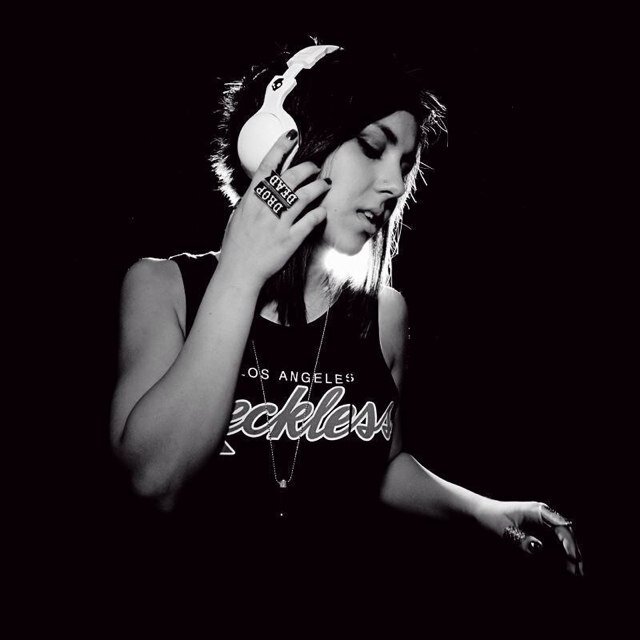Whaddup niggas?! Yazzy here! This is my personal account! Singer for @Krewella. I'll turn you on with my lyricals. 1/2 of #AwesomeSquad (1st Yasmine RP EVER!)