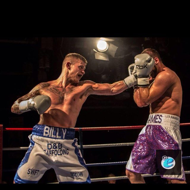 Pro boxer 5 fights 5 wins 1 ko  #teambird
