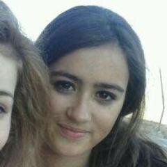 me gusta k m respeten y m sean fieles las AMIGAS