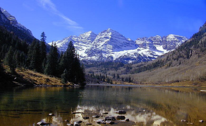 Colorado native, Mom of twins and a singleton, avid DU hockey fan, rockies and avalanche, love the mountains and everything they have to offer