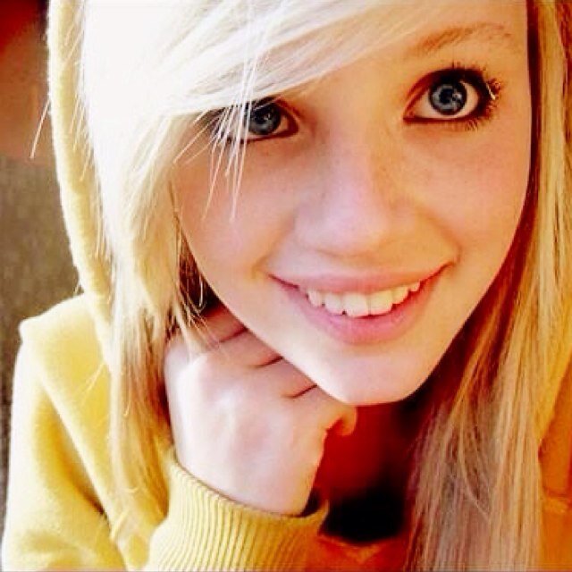 Hey Im Krista :) Follow me I follow back :) xox