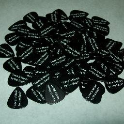 photodominoes's profile picture. Personalized gifts for all occasions. Dominoes,guitar picks, car coasters, wine sets, bottle openers, and thousands of other items