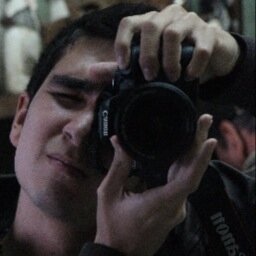 Estudiante de Ingeniería Electrónica, amante de la fotografía, el cine y la robotica.