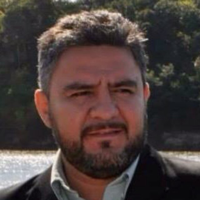 Vereador em Porto Velho, Bacharel em Direito, Jornalista, Empresário, vereador em Porto Velho no segundo mandato,