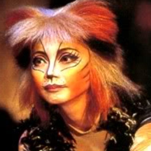 One of the youngest kittens in the jellicle tribe! Only daughter of Skimbleshanks and Jenny, basically an all around trickster. #Rp