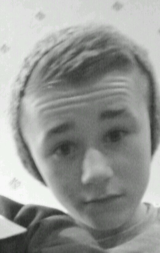 (Official Account) Hi im Curtis im 1/4 from @YGeneration01 We love our Generationers3