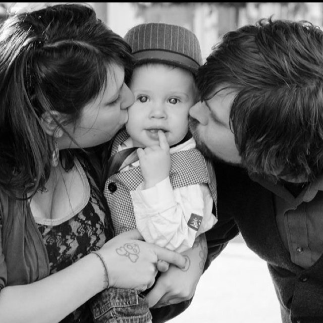 i make noises with random instruments,,,and watch movies.. Have a one year old son, he is the center of my world.