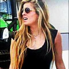 Siempre te apoyaremos @alebaigorria1 eres la mejor competidora de combate y la mas hermoso tqm. mi ale siempre contigo