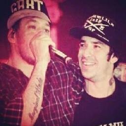 tovadiando's profile picture. Por isso eu canto minha vida com orgulho, com Melodia, Alegria e Barulho, eu sou feliz e rodo pelo mundo, sou correria mas também sou vagabundo... ♪