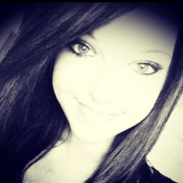 Im 13 years old and im from Marked Tree Arkansas!(: I ABSOLUTELY LOVE to laugh && Im Taken By The Love Of My Life!❤